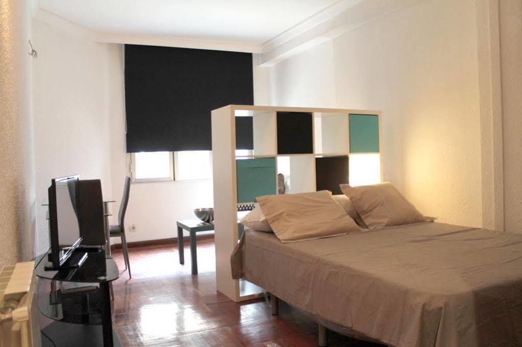 Apartamentos Rialto 마드리드 외부 사진